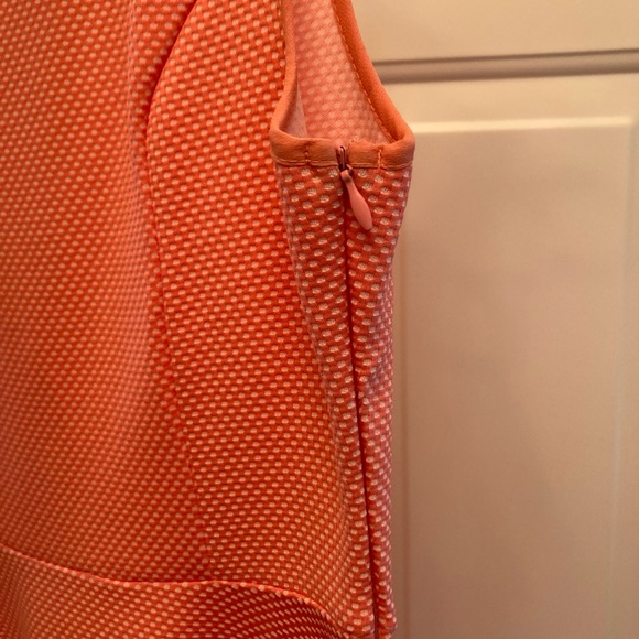 Size small Miroa Dress with cute bow back - Picture 4 of 5